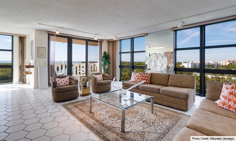 10-The-Towers-of-Key-Biscayne-Living-Room
