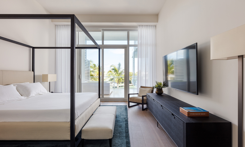 19-Ritz-Carlton-Miami-Beach-Bedroom-2020